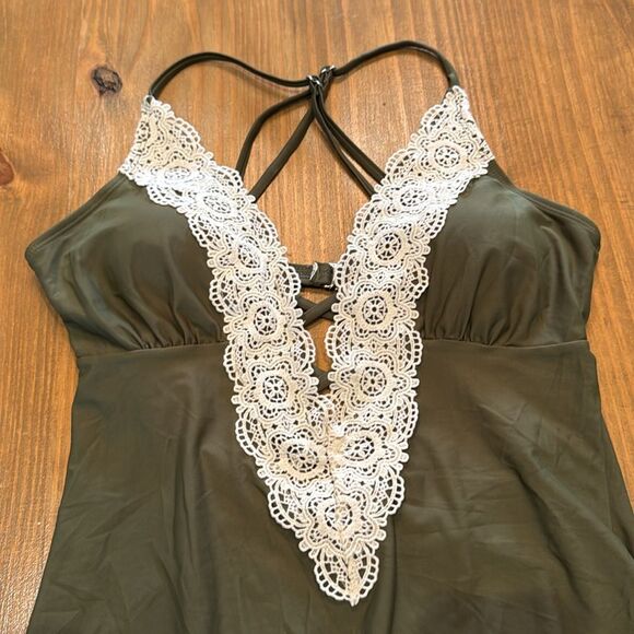 Cupshe Women's Vintage Lace plunge One-Piece Swimsuit Large NWOT - Picture 4 of 13